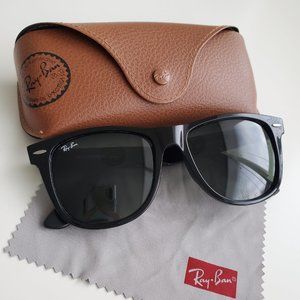 Ray-Ban Original Black Wayfarers Sunglasses